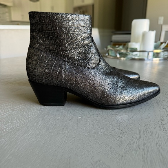 Saint Laurent Wyatt Croc Embossed Ankle Boot - Picture 5 of 12